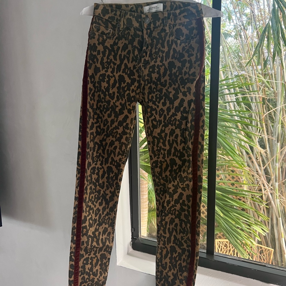 Zara Women Leopard pants
